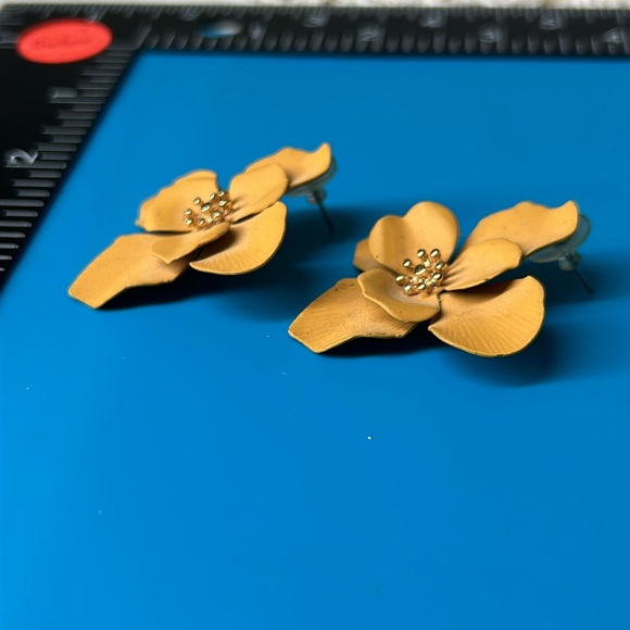 🖤TRAFANI earrings - Picture 6 of 11